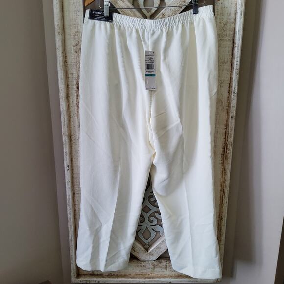 Alfred Dunner Women's Copenhagen Corduroy Elastic Waist Pants in White - Picture 4 of 11